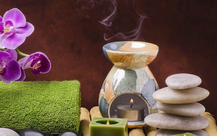 A full body combination of Swedish and Lymphatic massage that will help flush the entire body and rid it of its illness. A portion of the session will consist of cupping therapy on specific areas of the body to allow significant toxin release. While in the face down position, a bowl of steaming water with DoTerra